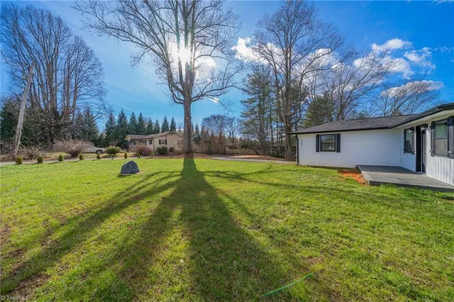 $285,000 | 3103 Pipers Gap Road, Mount Airy, NC 27030