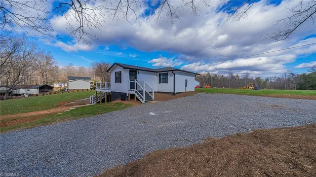 $285,000 | 3103 Pipers Gap Road, Mount Airy, NC 27030