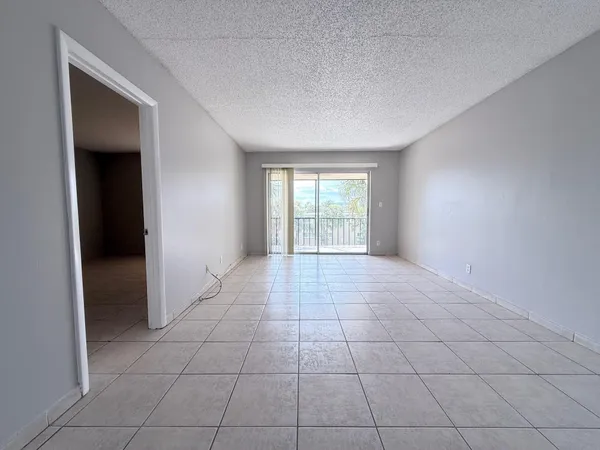 $1,850 | 460 Northwest 20th Street, Unit 3040, Boca Raton, FL 33431