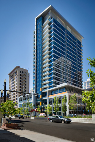 35 East 100 South, Unit 809 Salt Lake City, UT 84111 - Photo 16 of 30