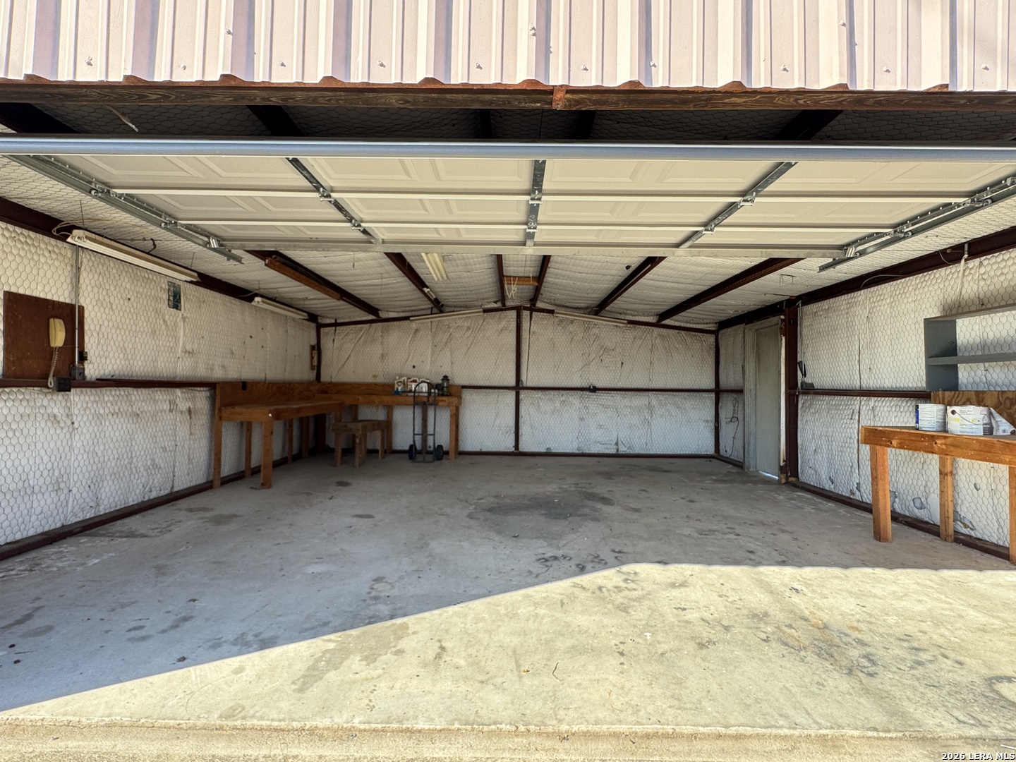 8 Hacienda Road Uvalde, TX 78801 - Photo 4 of 17