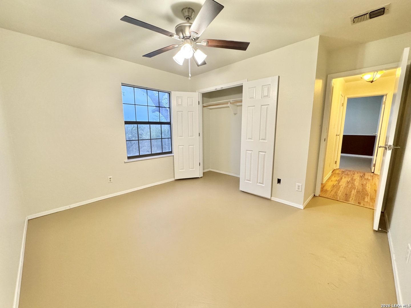 8 Hacienda Road Uvalde, TX 78801 - Photo 7 of 17