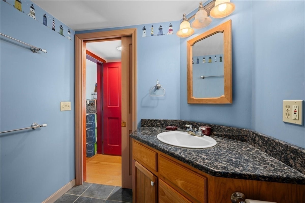 12 Mill Stone Road West Brookfield, MA 01585 - Photo 15 of 41