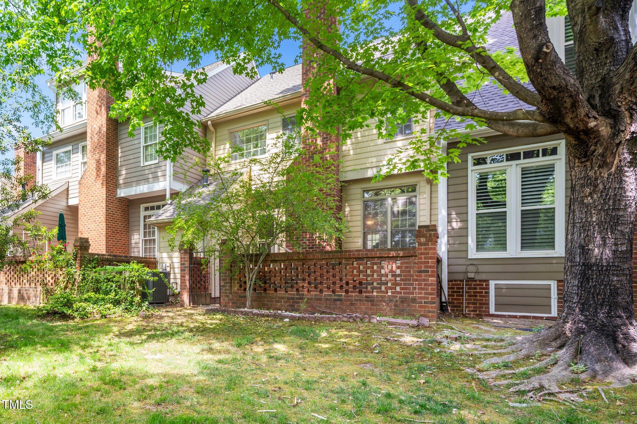6000 Tenter Banks Square Raleigh, NC 27609 - Photo 22 of 37 Rear