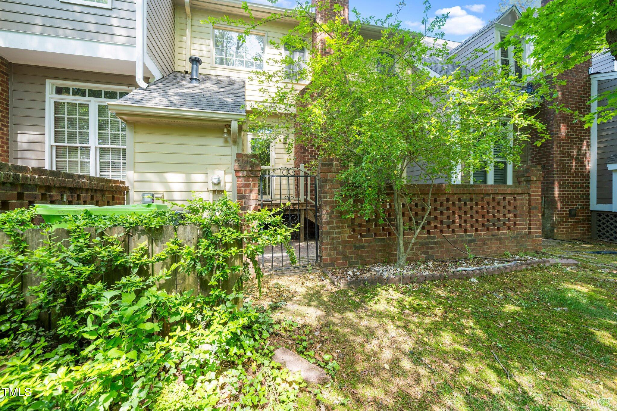 6000 Tenter Banks Square Raleigh, NC 27609 - Photo 27 of 37 Rear