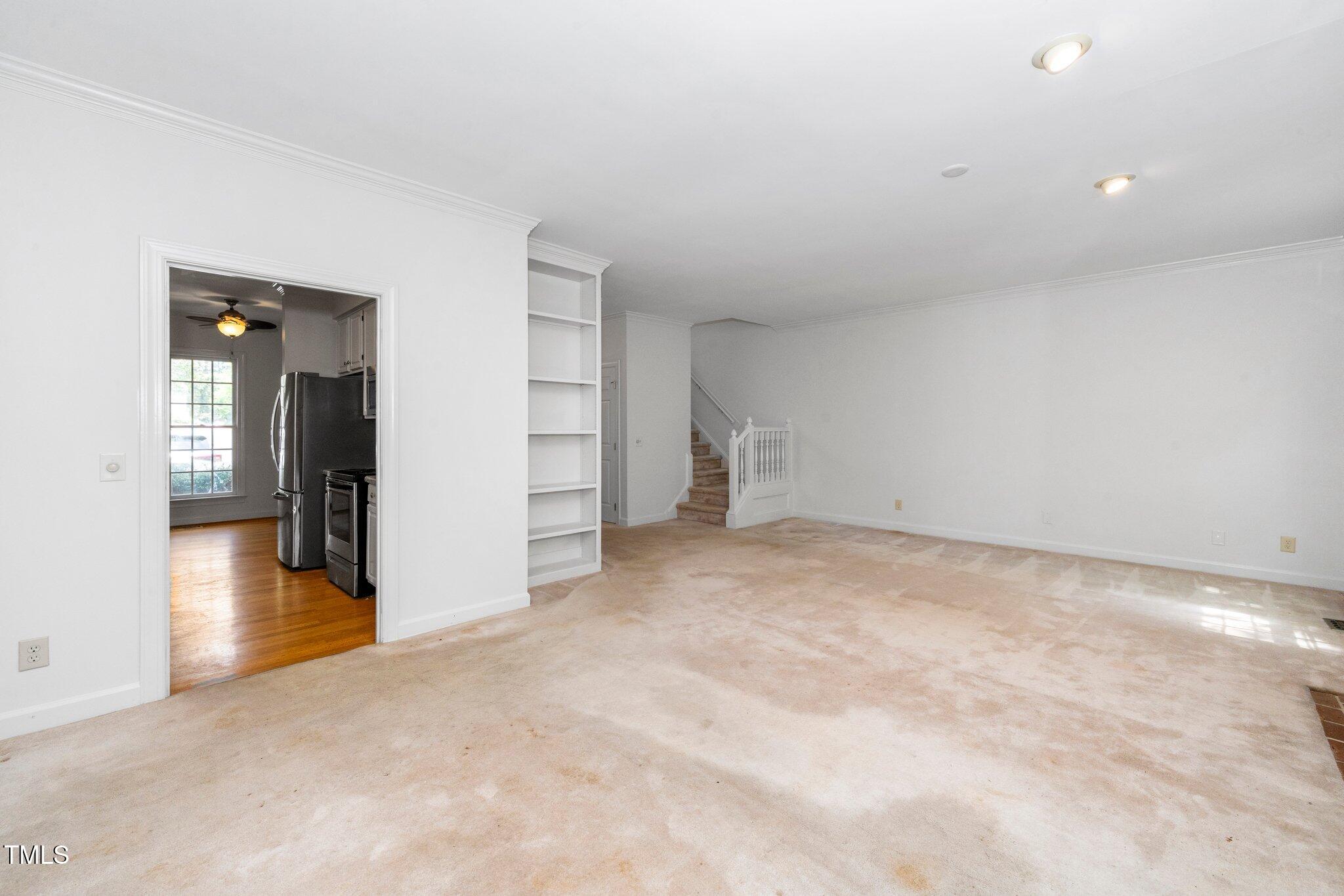 6000 Tenter Banks Square Raleigh, NC 27609 - Photo 5 of 37 Living