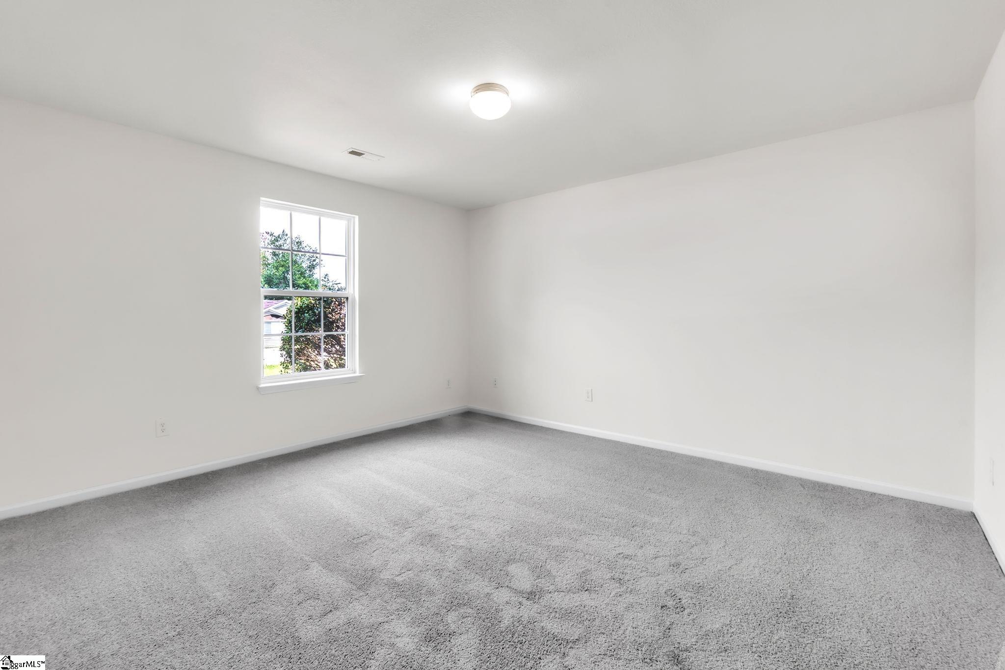 205 Riverbreeze Road Greenville, SC 29611 - Photo 8 of 25 Gallery Image 8