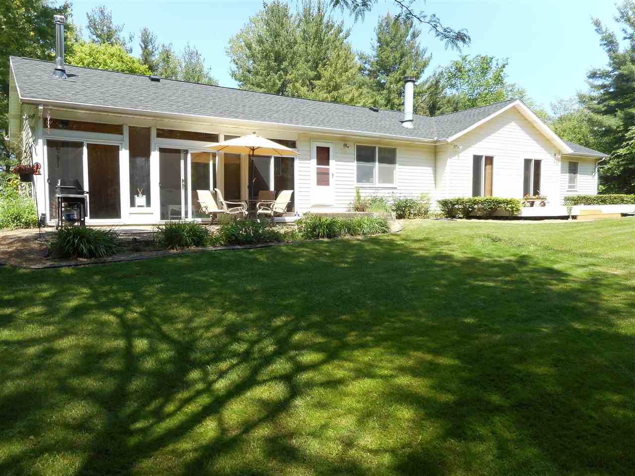 63785 Oak Road South Bend, IN 46614 - Photo 23 of 26 Gallery Image 23