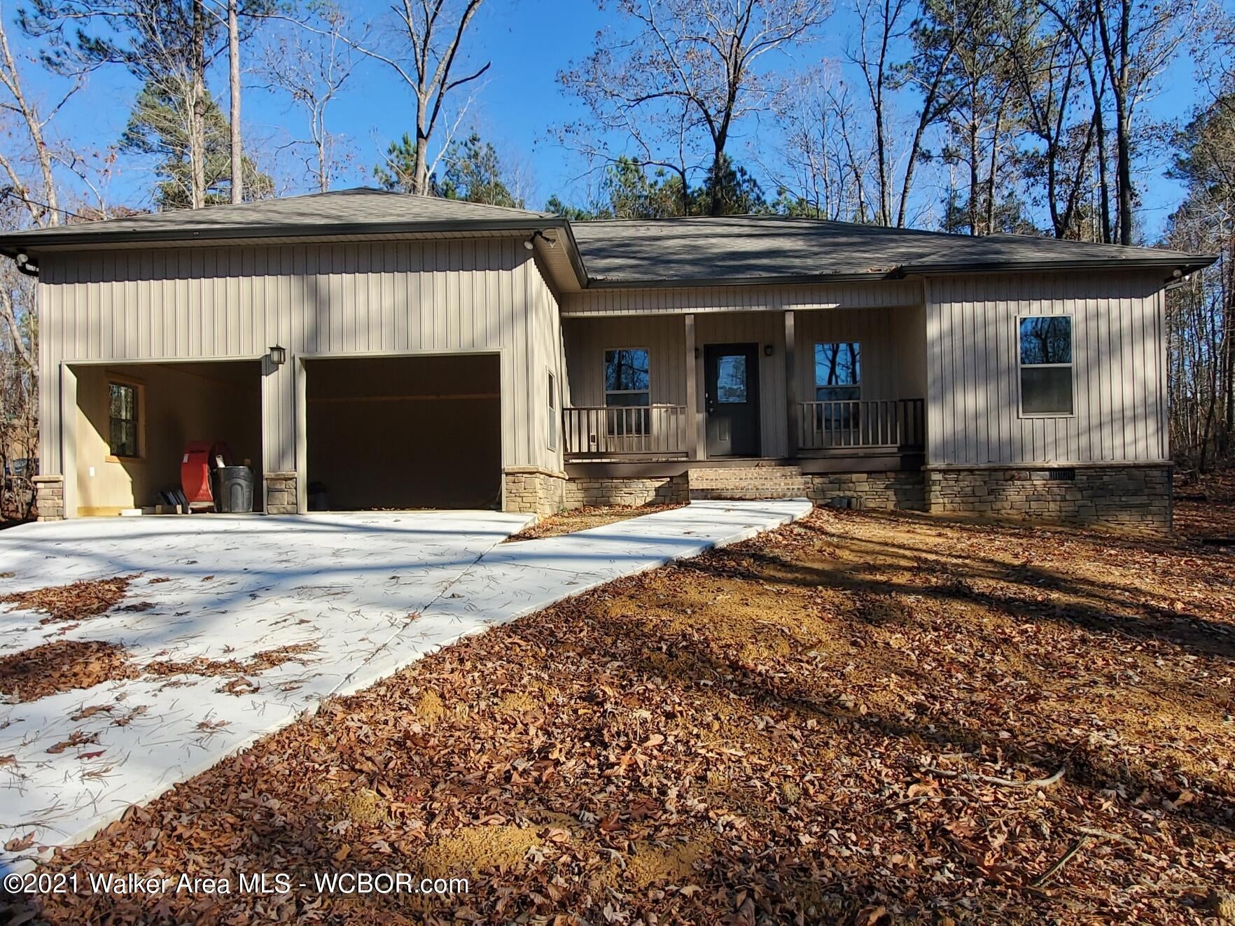 218 Harbor Loop Jasper, AL 35504 - Photo 1 of 11 Gallery Image 1