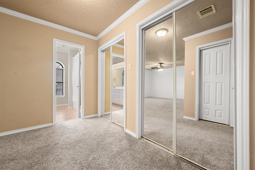 2312 Perkins Road Arlington, TX 76016 - Photo 22 of 37 Loads of Closet space