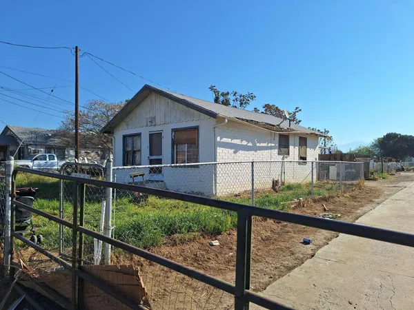$309,999 | 516 South Conner Street, Porterville, CA 93257
