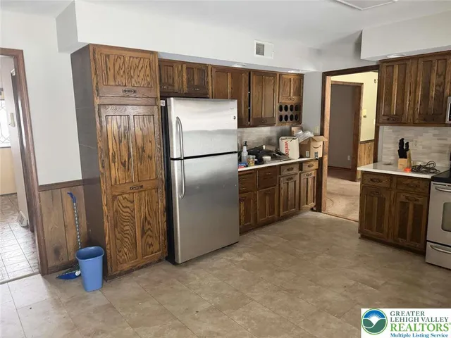 $385,000 | 6204 Grouse Drive, Bethlehem, PA 18017