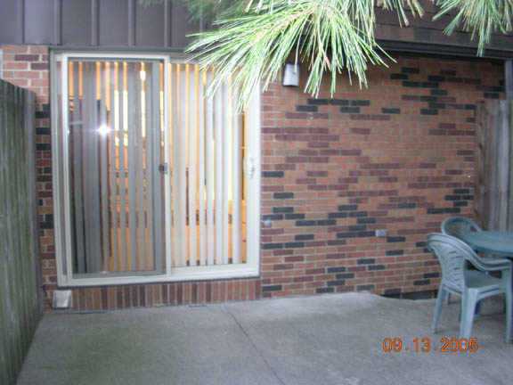 467 Shell Court East Whitehall, OH 43213 - Photo 2 of 4