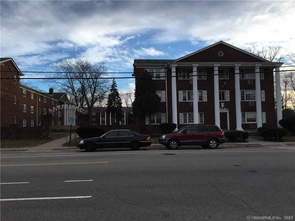 $134,900 | 509 Burnside Avenue, Unit A18, East Hartford, CT 06108