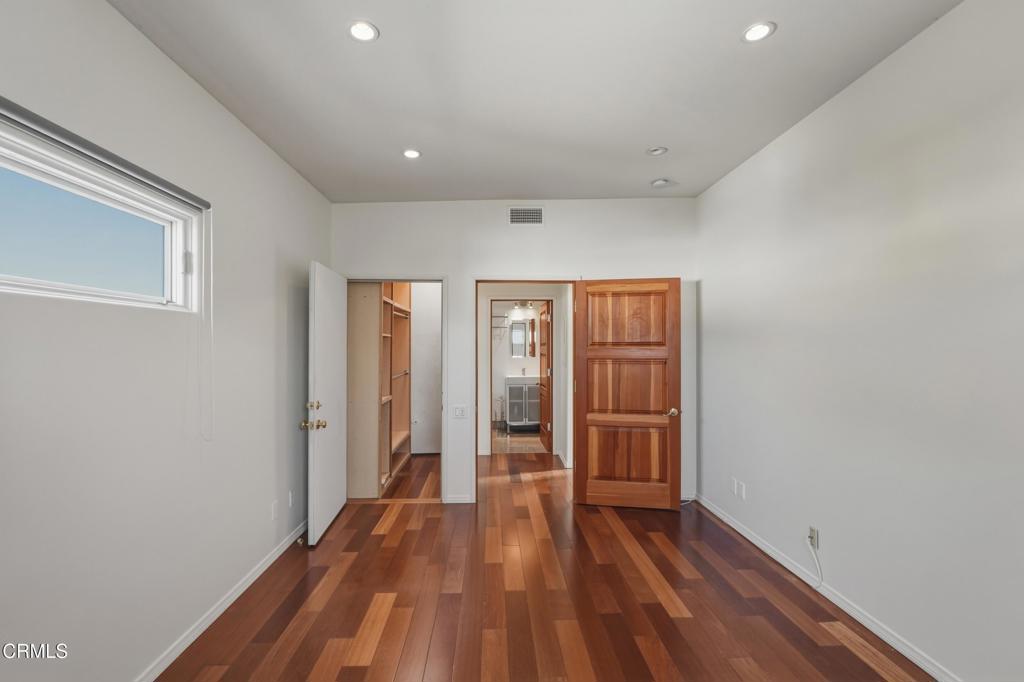 137 Arena Street El Segundo, CA 90245 - Photo 23 of 36 Unit B Space 4