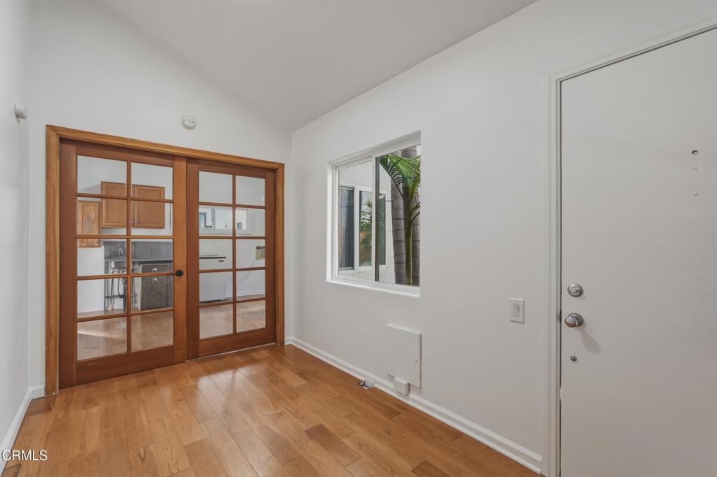 137 Arena Street El Segundo, CA 90245 - Photo 4 of 36 Unit C Space