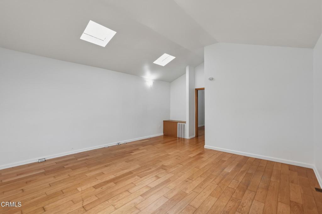 137 Arena Street El Segundo, CA 90245 - Photo 10 of 36 Unit A Space 3