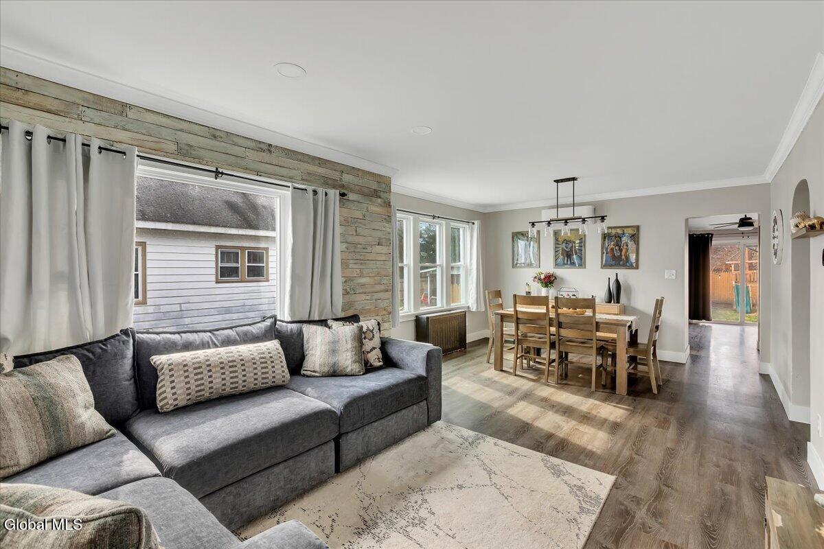 42 Irving Road Scotia, NY 12302 - Photo 11 of 43 11-IMG_2007