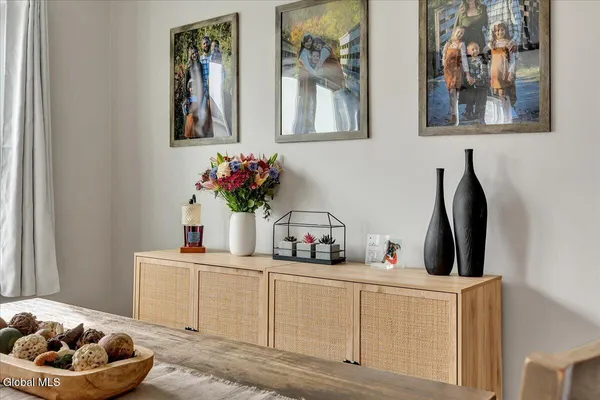 $269,900 | 42 Irving Road, Scotia, NY 12302