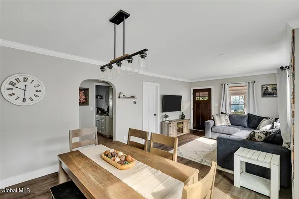 $269,900 | 42 Irving Road, Scotia, NY 12302