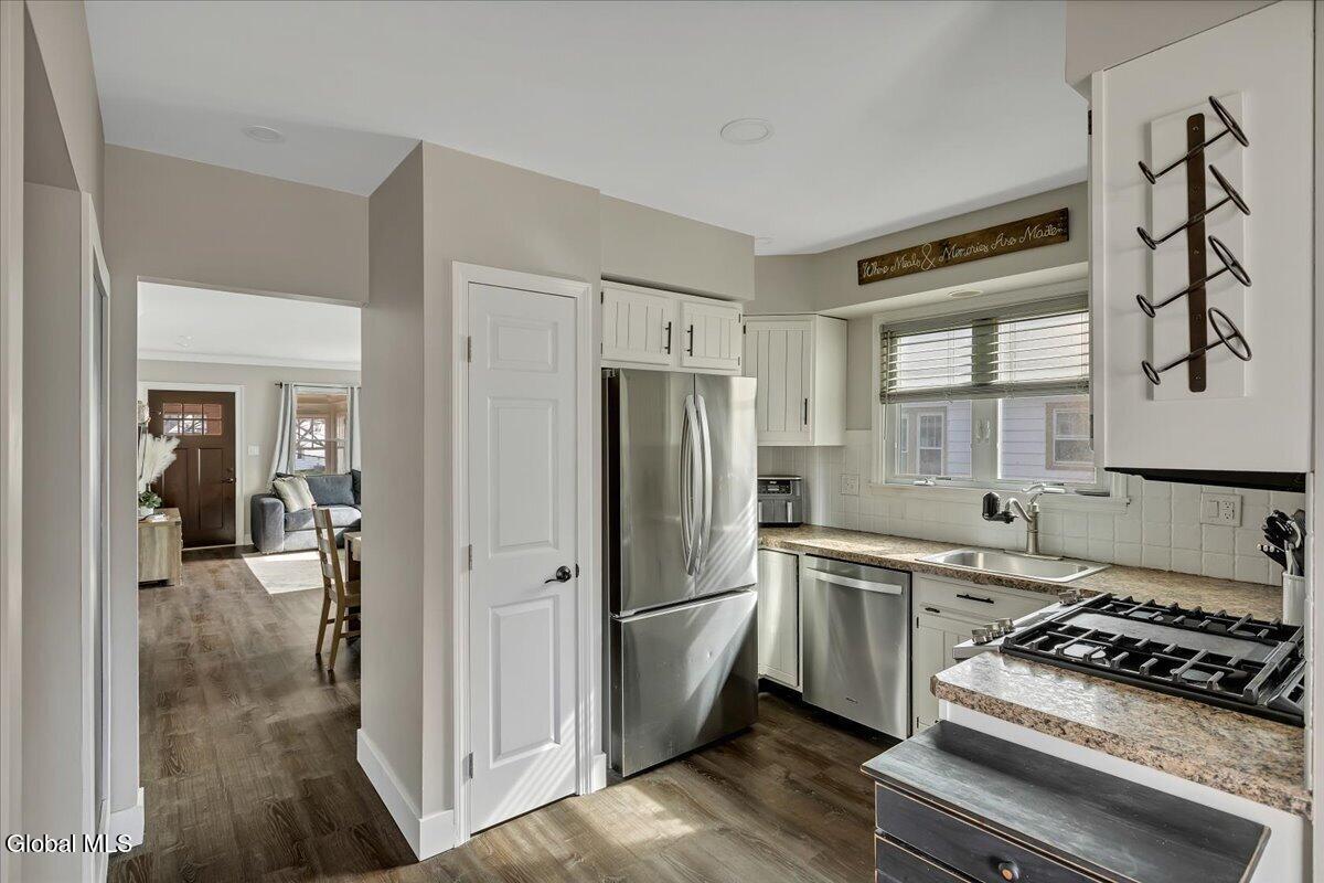 42 Irving Road Scotia, NY 12302 - Photo 21 of 43 21-IMG_2109