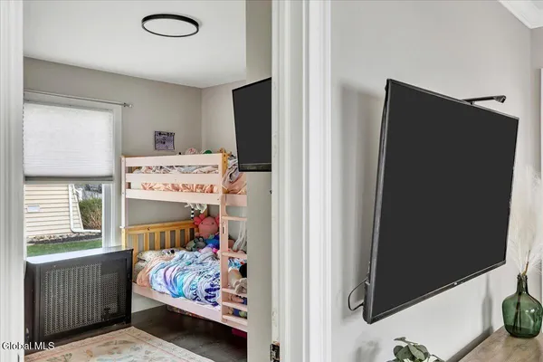 $269,900 | 42 Irving Road, Scotia, NY 12302