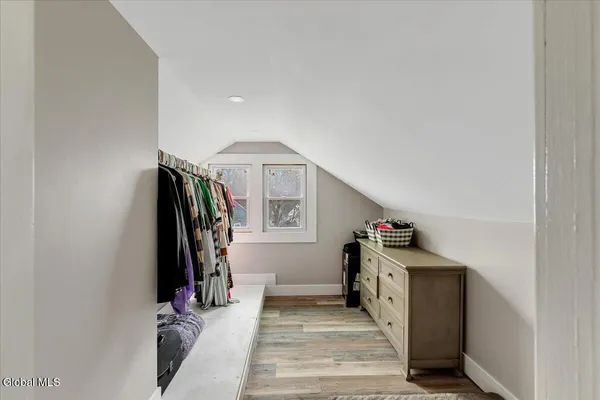 $269,900 | 42 Irving Road, Scotia, NY 12302