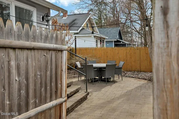 $269,900 | 42 Irving Road, Scotia, NY 12302