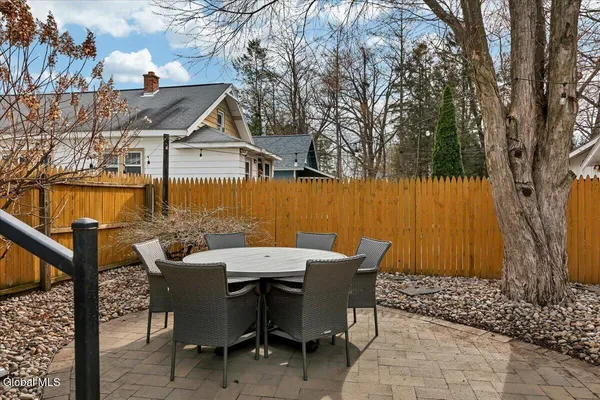 $269,900 | 42 Irving Road, Scotia, NY 12302