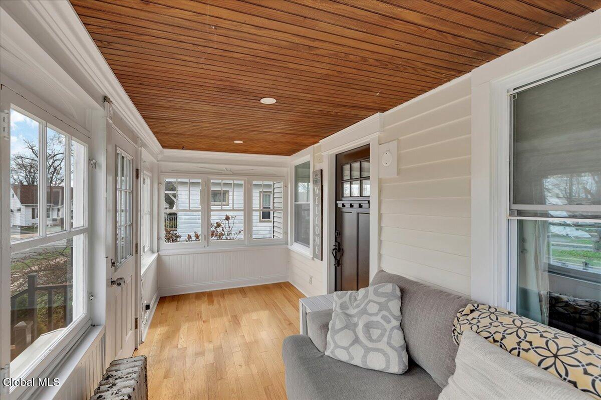 42 Irving Road Scotia, NY 12302 - Photo 8 of 43 08-IMG_1989