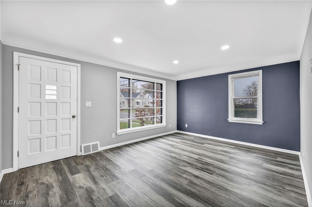 13005 Littleton Road Cleveland, OH 44125 - Photo 7 of 25