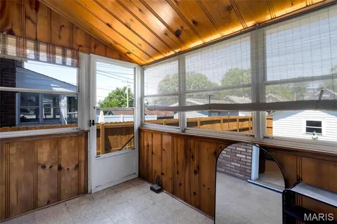 $289,900 | 5251 Walsh Street, St. Louis, MO 63109