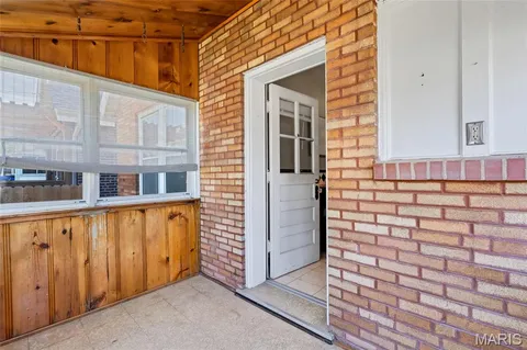 $289,900 | 5251 Walsh Street, St. Louis, MO 63109