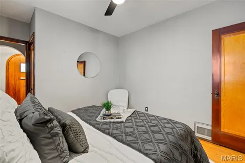 $289,900 | 5251 Walsh Street, St. Louis, MO 63109