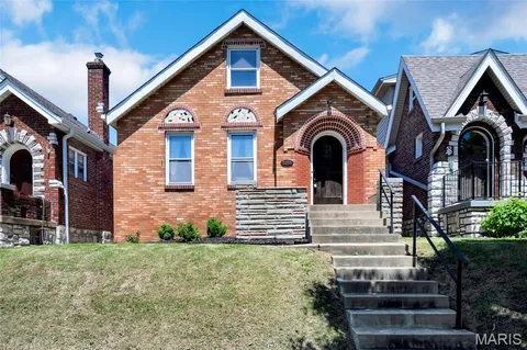 $289,900 | 5251 Walsh Street, St. Louis, MO 63109