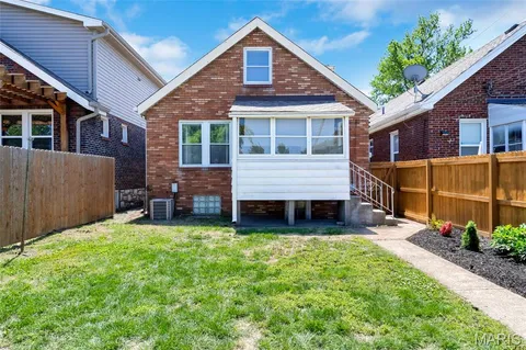 $289,900 | 5251 Walsh Street, St. Louis, MO 63109