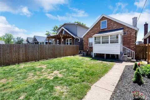$289,900 | 5251 Walsh Street, St. Louis, MO 63109