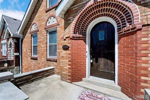 $289,900 | 5251 Walsh Street, St. Louis, MO 63109