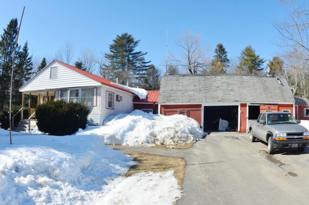 89 Bowen Road Searsport, ME 04974 - Photo 4 of 20 House with attached garage and workshop
