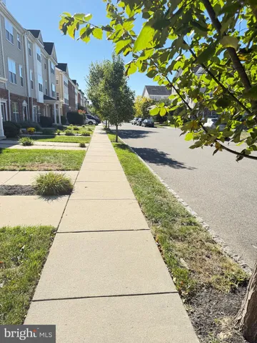 $2,400 | 9 Riverwalk Boulevard, Florence, NJ 08518