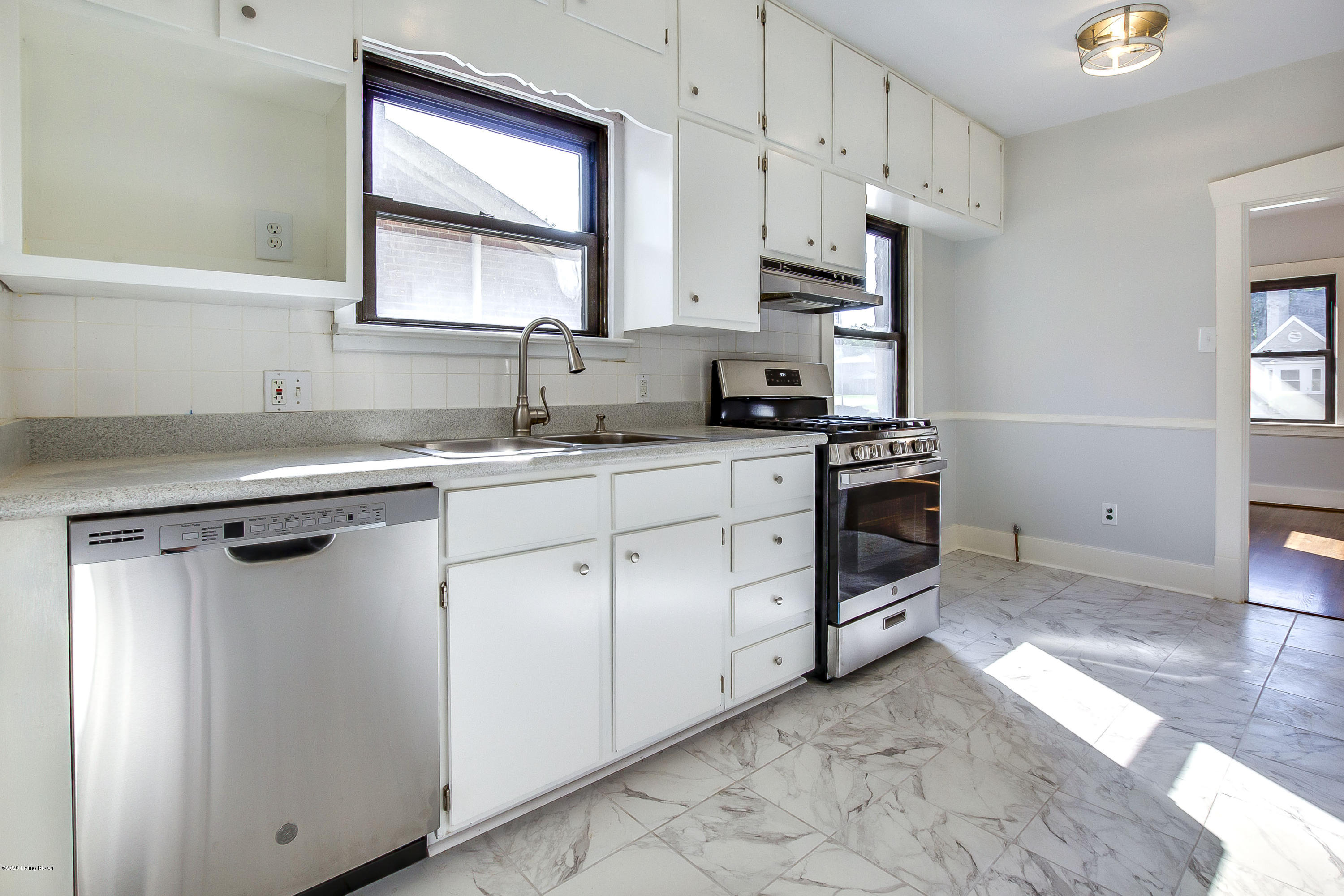 2321 Manchester Road Louisville, KY 40205 - Photo 20 of 64 2321_ManchesterRoad_40205_517