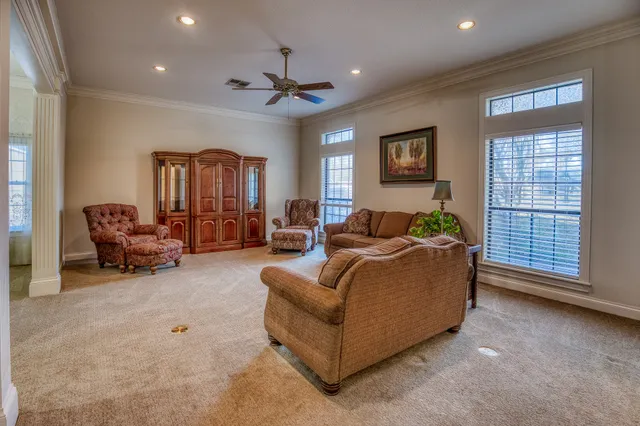 $490,000 | 301 Stone Hill Drive, Unit H, Brenham, TX 77833