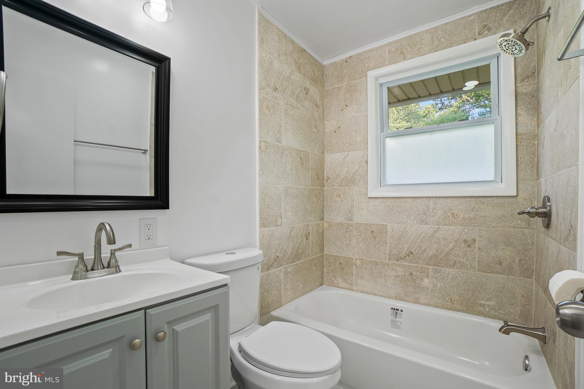 10705 Lockridge Drive Silver Spring, MD 20901 - Photo 11 of 30 Gallery Image 11