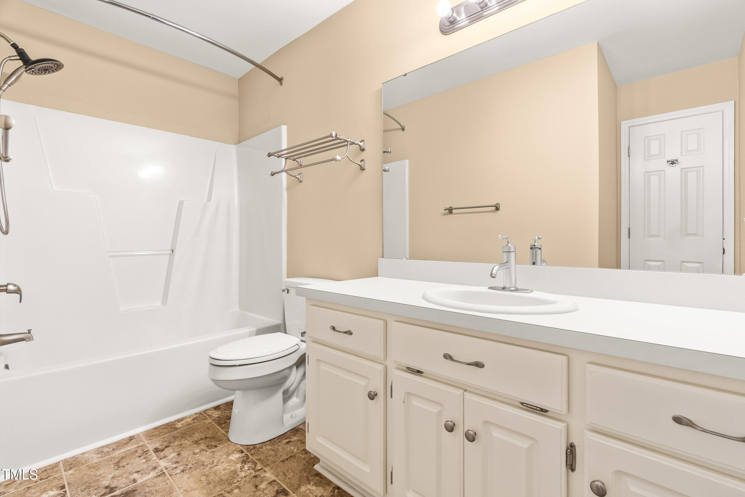 119 Mary Lane Garner, NC 27529 - Photo 21 of 28 17_dsc03244