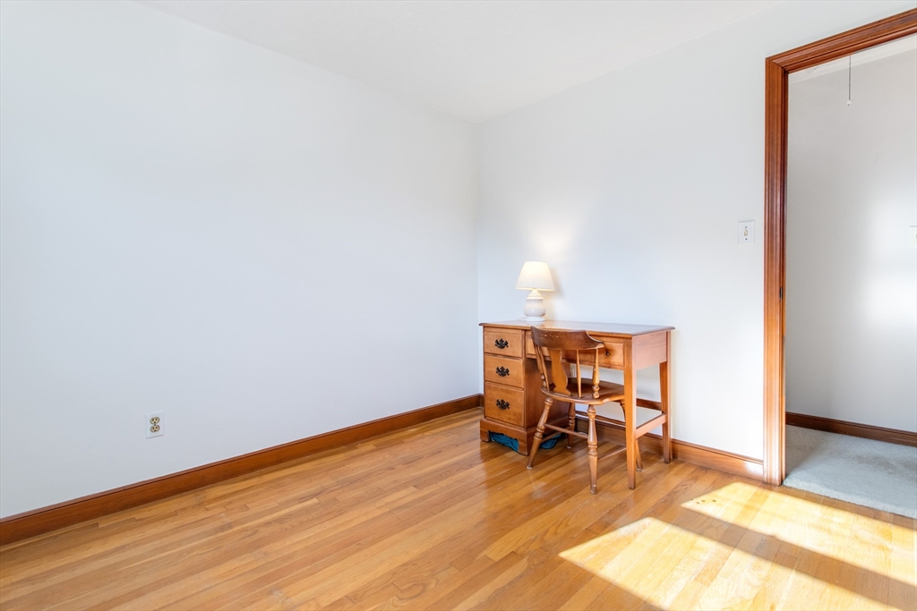 9 Hemlock Road Reading, MA 01867 - Photo 21 of 42 Gallery Image 21