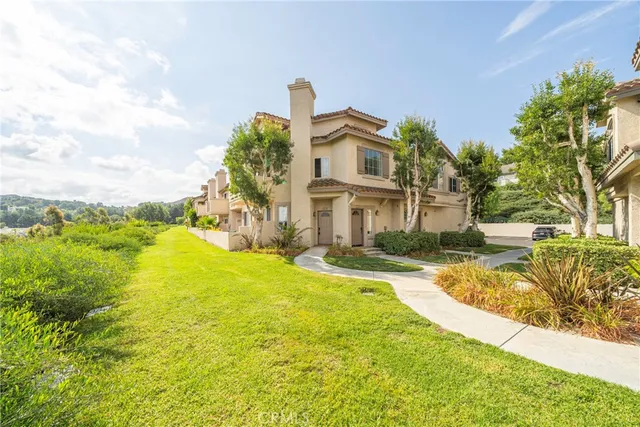 $740,000 | 7917 East Viewrim Drive, Anaheim Hills, CA 92808