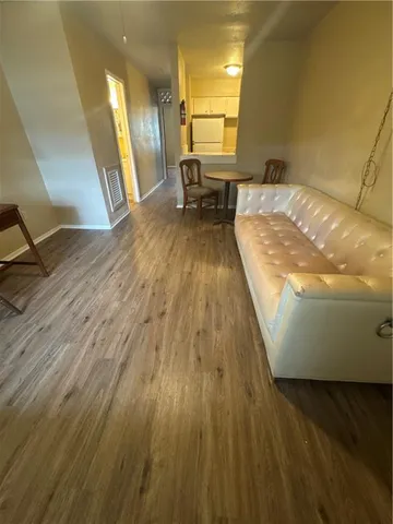 $325 | Undisclosed Address, Metairie, LA 70003