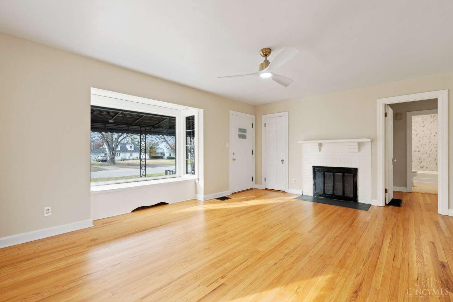 201 Curryer Road Middletown, OH 45042 - Photo 5 of 20 Gallery Image 5
