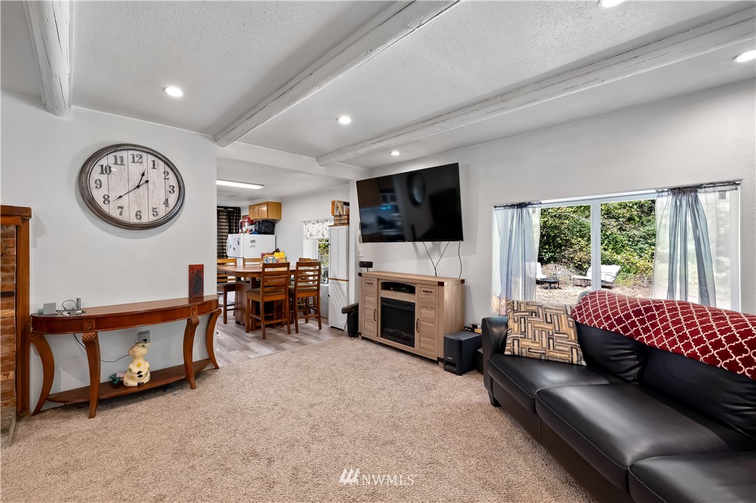 12563 West Cloquallum Road Elma, WA 98541 - Photo 4 of 12 Gallery Image 4