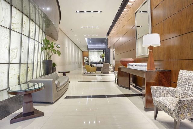 $2,100,000 | 2 Avery Street, Unit 20D, Boston, MA 02111